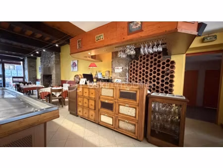 vente locaux professionnels à fougeres (35300)  74 000 €