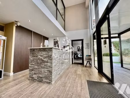 vente locaux professionnels à pollestres (66450)  573 500 €