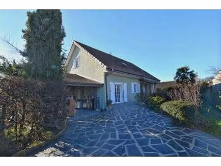 vente maison à douvaine (74140) : à vendre / 180m² douvaine