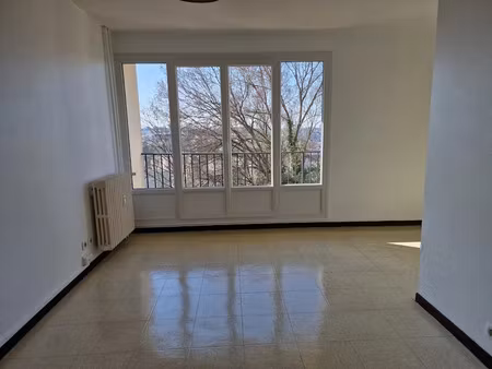 location appartement 1 pièce 30.58 m² à evreux (27000)  454 €