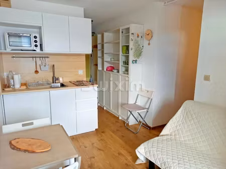 location meublée appartement 1 pièce 17.15 m² à les rousses (39220)  600 €