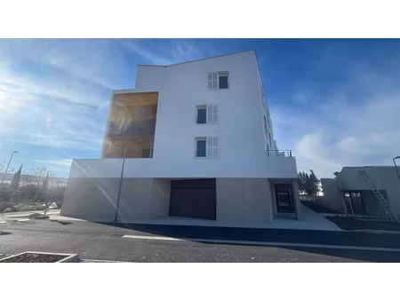 location appartement 2 pièces 42.5 m² à avignon (84000)  620 €