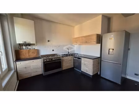 location appartement 3 pièces 90 m² à roche-la-moliere (42230)  635 €