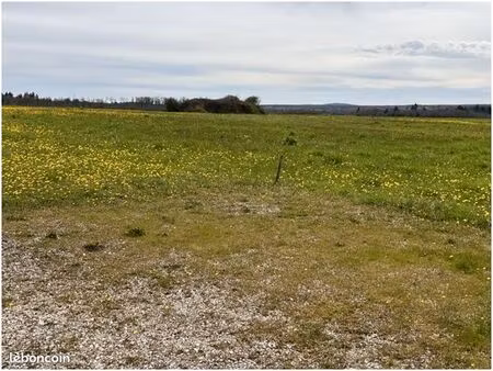 terrain 895 m² saint angeau