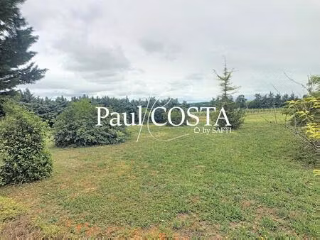 maison proche du village à rénover avec une parcelle constructible de 5 000 m2