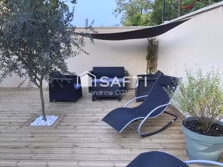 maison rénovée avec jardin et forêt privée