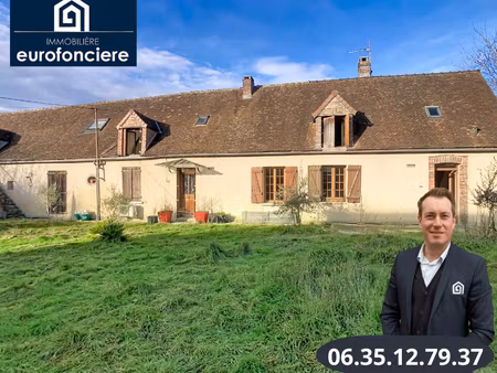 à vendre à marcilly-le-hayer corps de ferme