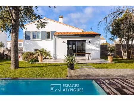 maison familiale à lagord dans un écrin de verdure avec piscine