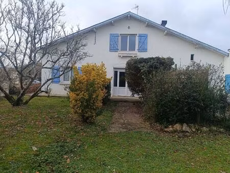 traditionnelle maison landaise sur terrain constructible