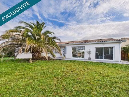 maison de plain pied  3 chambres avec piscine