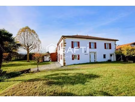 maison basque 8 pièces 250m²  terrain de 1670 m²