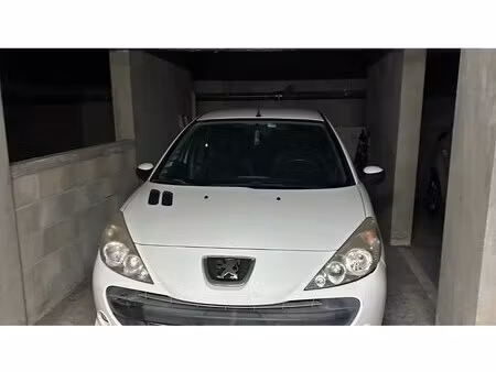 place de stationnement dans garage fermé et sécurisé – proche palais de justice et gare