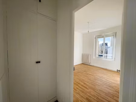 location appartement 4 pièces 74 m² à perigueux (24000)  706 €