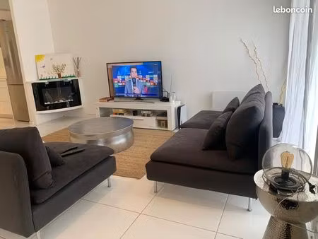 bassens  chambre à louer dans jolie maison