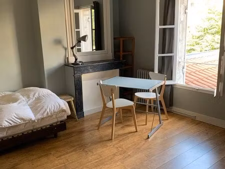 logement étudiant(e) meublé à louer près de la gare