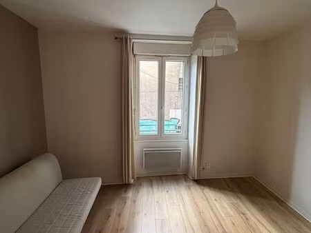 studio centre ville proche commerce