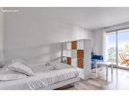 charmant studio meublé