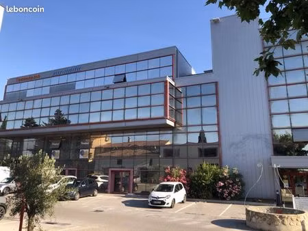 bureau 15m2 ollioules