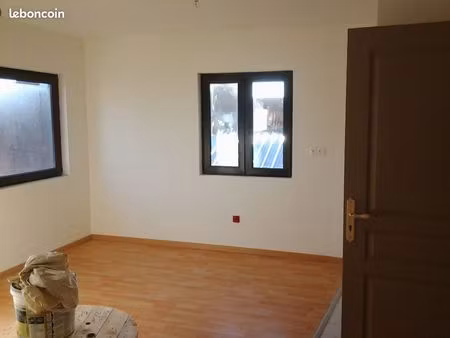 location appartement t2 au centre de gondecourt