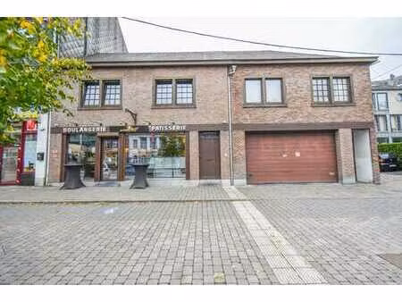 opportunite rare - emplacement strategique - commerce + app