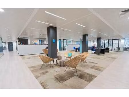 bureau de 34m² à louer (all-in)