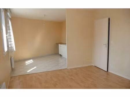 location appartement  44.4 m² t-2 à orléans  511 €