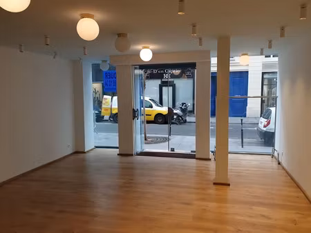 location locaux professionnels 47 m² à paris 3ème (75003)  60 000 €