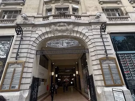 location locaux professionnels 48 m² à paris 8ème (75008)  43 200 €