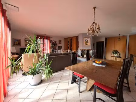 maison de 140 m² à reynes