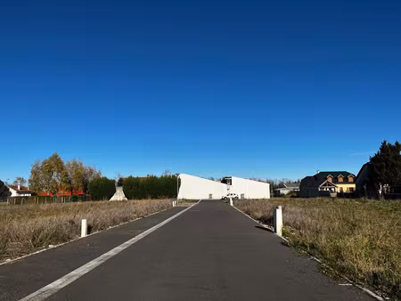 terrain laloubere 693 m2