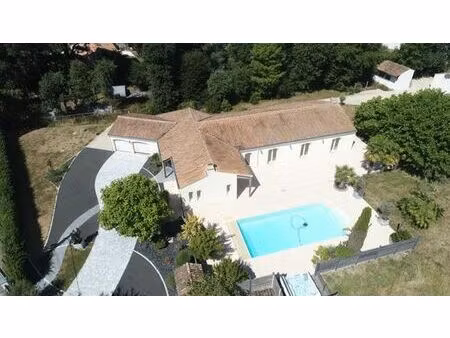 maison de luxe de 6 pièces en vente à nantes  france