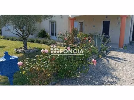 élégante maison de plain-pied sur magnifique terrain arboré de 3000 m²