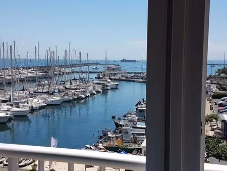 studio-cabine vue mer avant-port cap d'agde = a vendre meublé