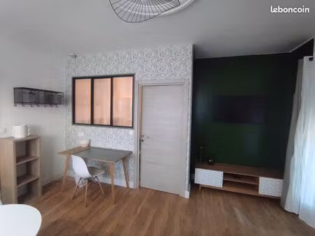 toutes factures incluses-joli t2 rénové calme et confortable