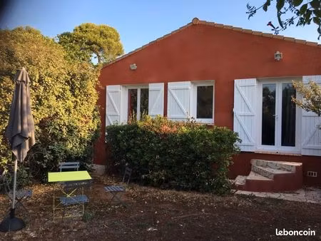 t2 avec parking toutes charges incluses