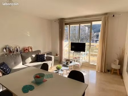 bel appartement 46m2 tassin