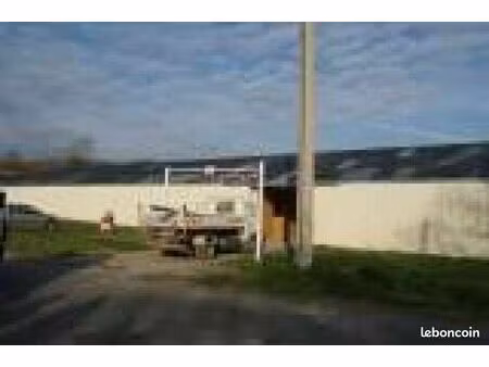 garage/box 27 m² corze