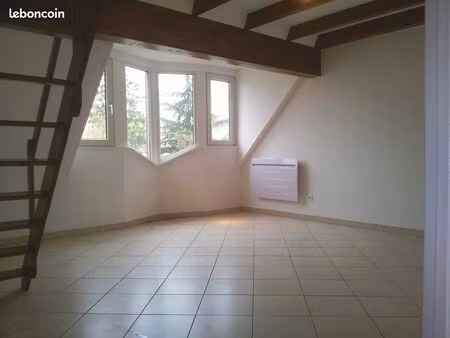 app. f2 duplex turckeim (68230) 70m² sol dispo