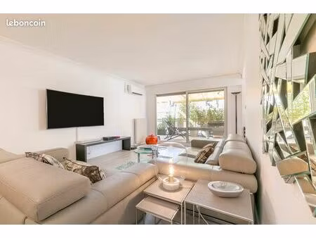 appartement meublé de standing 4 pièces – 104 m² – terrasse – hyper-centre dijon