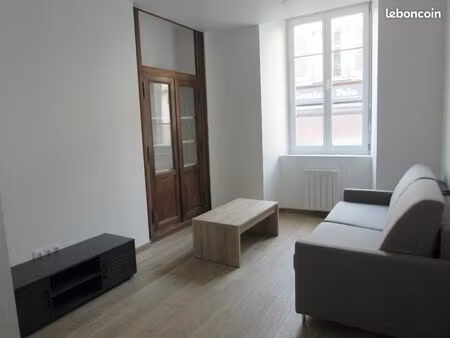 studio 1 pièce 19 m²