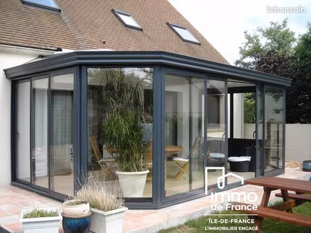 maison 6 pièces 180 m²