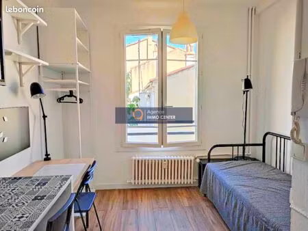 studio 1 pièce 12 m²