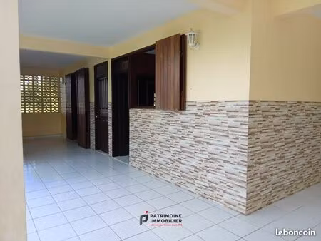 grand f3 petit bourg non meuble