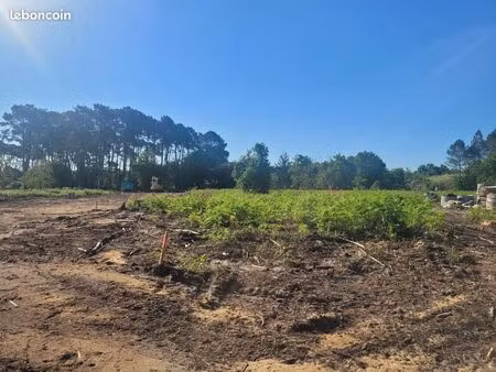 terrain 510 m² salles