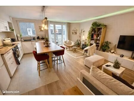 à louer - appartement t2 de 50m2 - pontoise centre