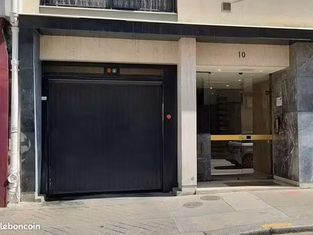 parking voiture 75011