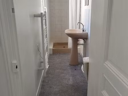 f2 à louer le malesherbois