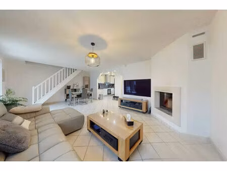 vente maison 4 pièces  85.00m²  pontcarré