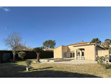 vente maison 5 pièces  132.00m²  la crau