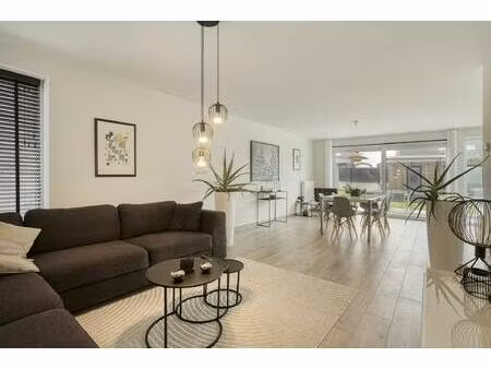 recente woning (2020) met 4 slaapkamers te koop in aartrijke